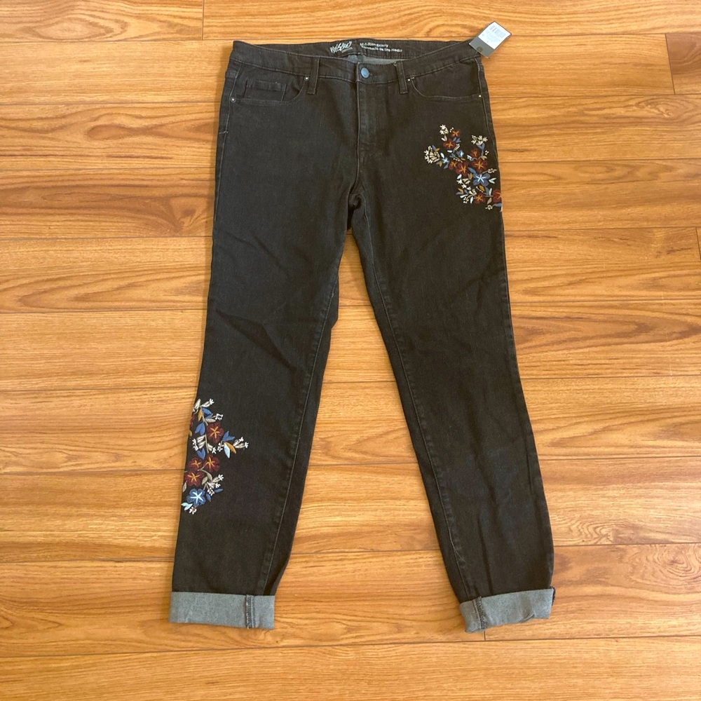 NEW Mossimo Black Embroidered Skinny Jeans Size 8